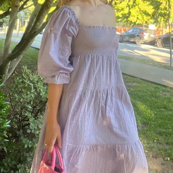 Gorgeous puff sleeve purple midi dress - Picture 2 of 9